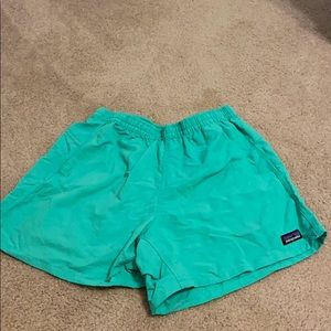 Patagonia shorts size small